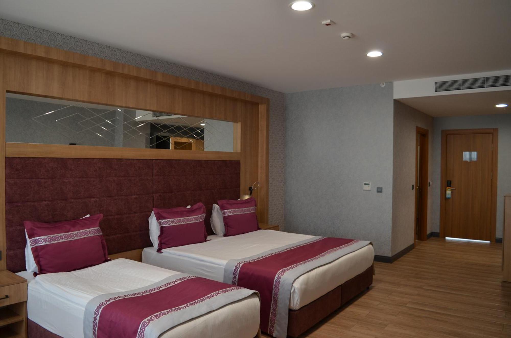 Lavanta Tepesi Hotel Ve Spor Tesisleri บูร์ดูร์ ภายนอก รูปภาพ
